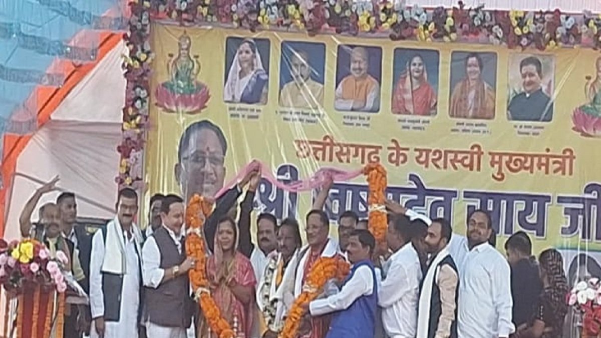 मुख्यमंत्री विष्णुदेव साय बसना सलखण्ड के मां महालक्ष्मी पूजन कार्यक्रम में mns24.in