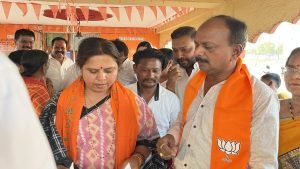 सांसद रूपकुमारी चौधरी ने इन वार्ड में जनकल्याण योजनाओं की दी जानकारी mns24.in